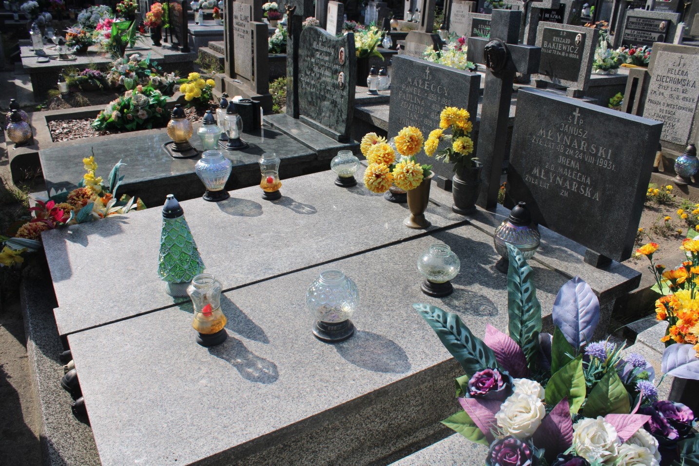 Paulina Małecka 1969 Pęcice - Grobonet - Wyszukiwarka osób pochowanych