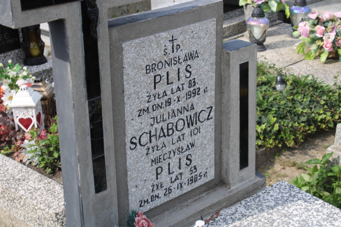 Grób Elżbieta Pill