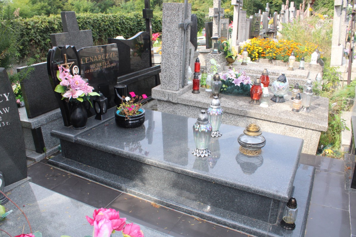 Henryka Lenarczyk 1934 Pęcice - Grobonet - Wyszukiwarka osób pochowanych