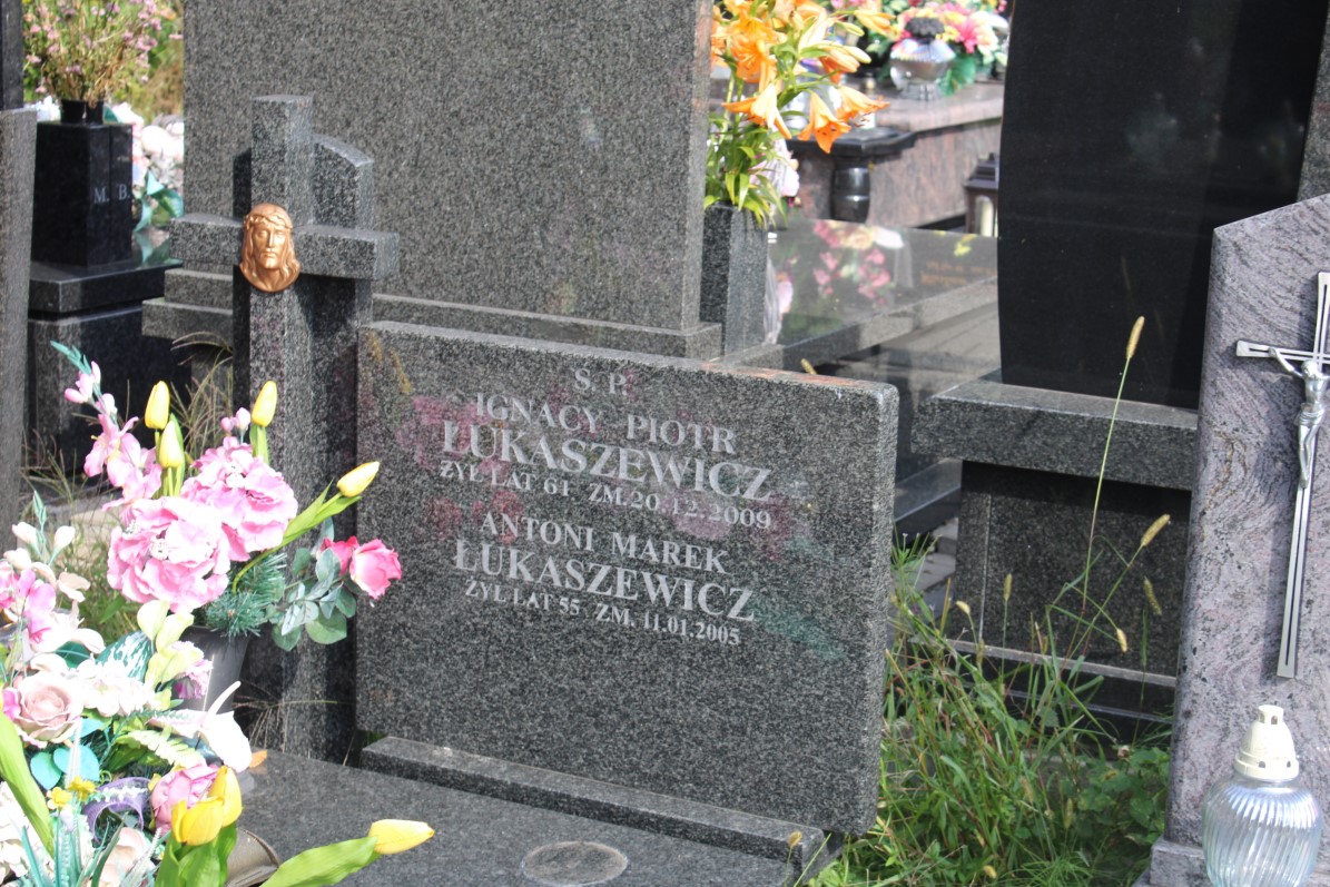 Grób Marek Łukaszewicz